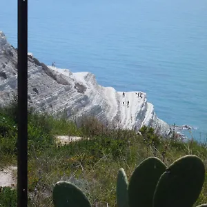 ** Bed & Breakfast La Bianca Scogliera Italy
